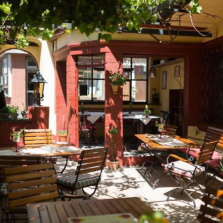 Hotel Reichsschenke Zum Ritter Gotz "Garni" Krov Bagian luar foto