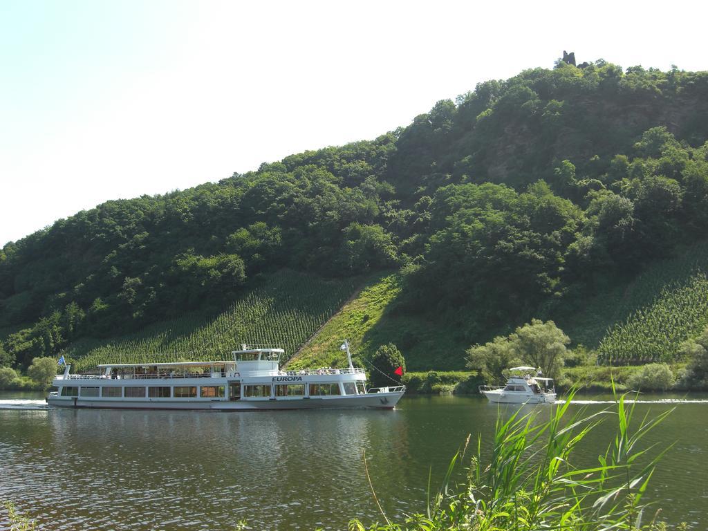 Hotel Reichsschenke Zum Ritter Gotz "Garni" Krov Bagian luar foto